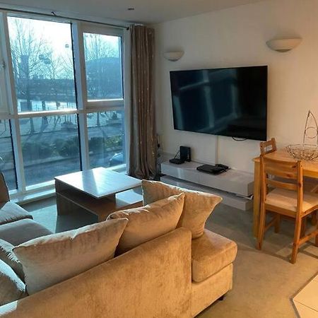 1 Bedroom Apartment Royal Docks London Exterior photo