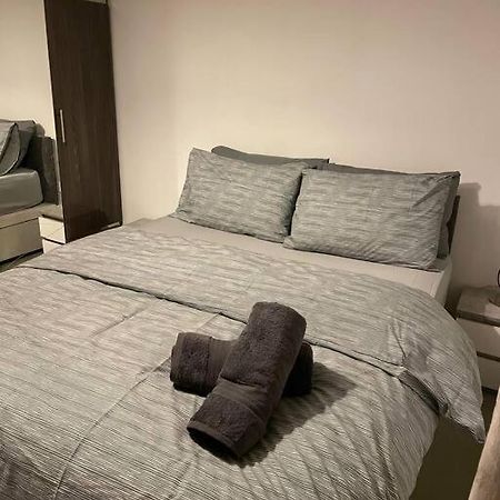 1 Bedroom Apartment Royal Docks London Exterior photo